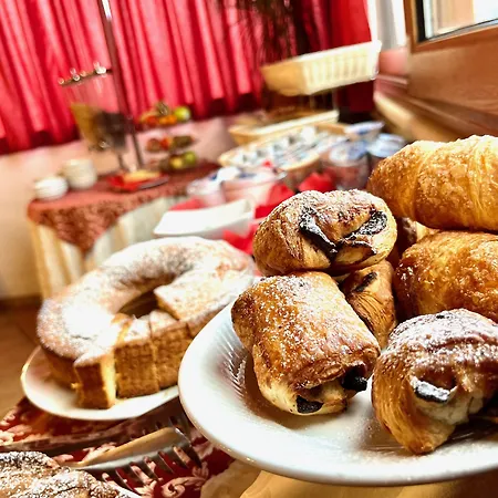 Pinguino 3* بيسكاسيرولي